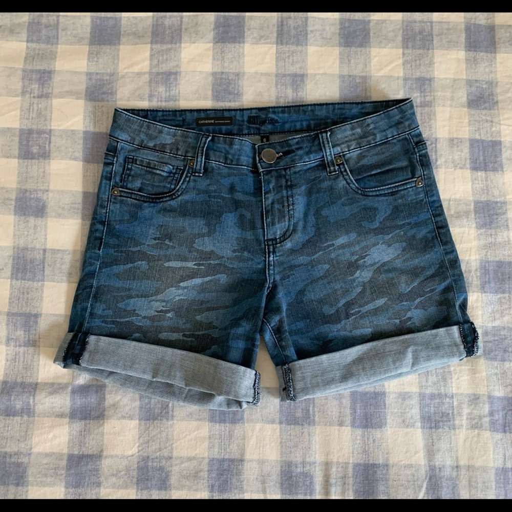 Kut from the Kloth Catherine Boyfriend Shorts 6